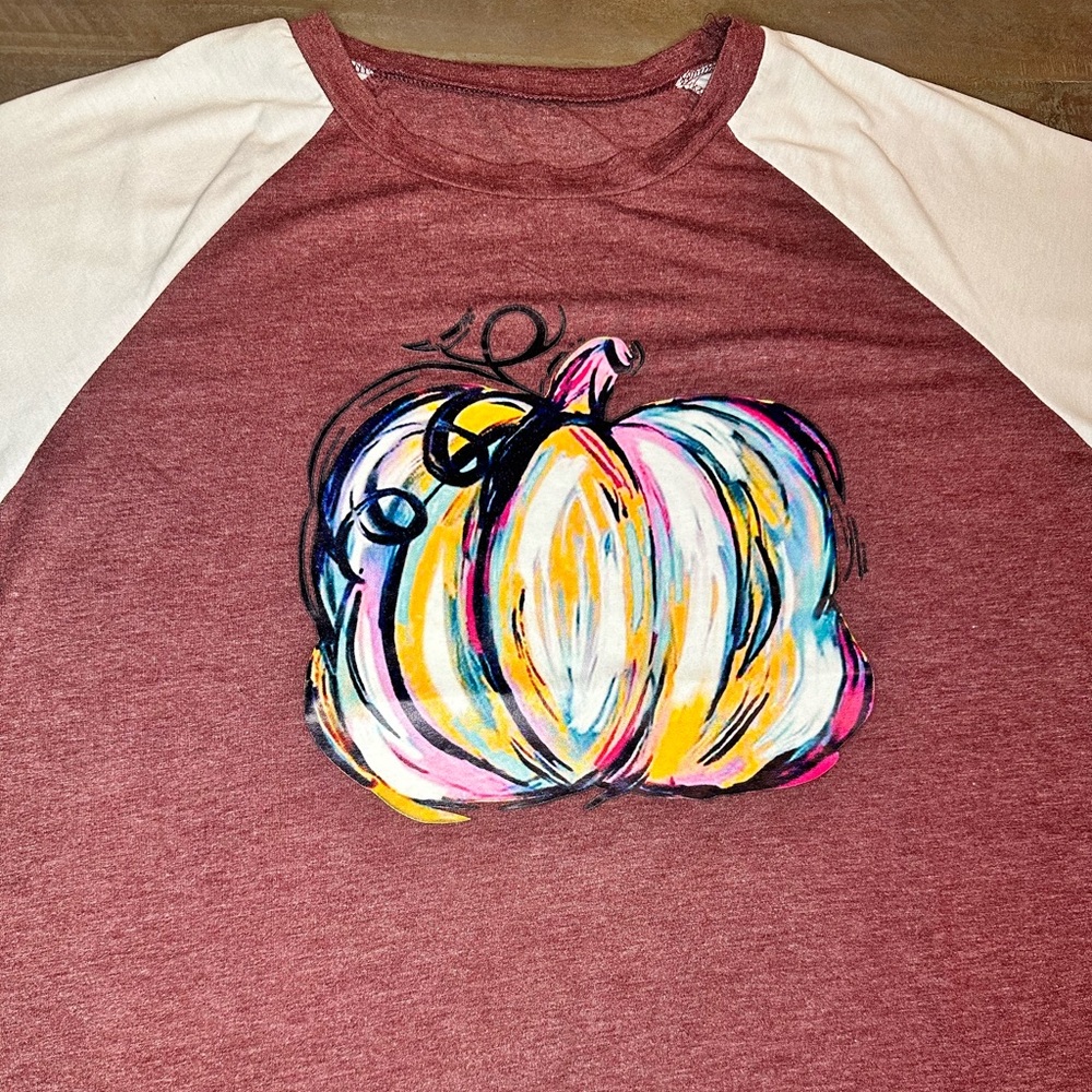 ⭐️Maroon Jersey sleeve Pumpkin graphic tee